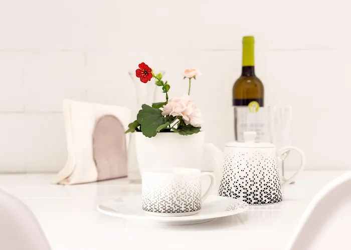 Peaceful 2-bedroom House With Garden At The Heart Of Benfica * Lisboa