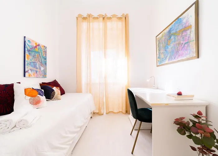 Peaceful 2-bedroom House With Garden At The Heart Of Benfica Lisboa