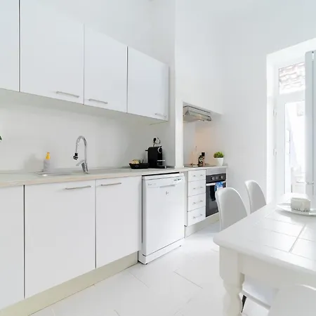 Family House In With Pool, Garden & Bbq Lissabon